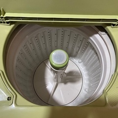 年代物のHITACHI洗濯機の画像