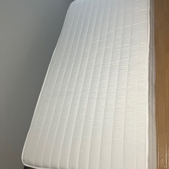 【お取引中】ベッド　足つきマットレスの画像