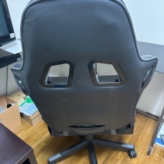 ゲーミングチェアGT Racingの画像