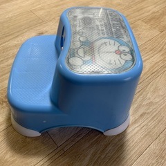 ドラえもん踏み台の画像