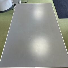 無料★スチール事務机(縦635×横1060×高さ750。程度)の画像