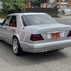 自社ローンあり！ガソリン100リットルプレゼント✨左ハンドル✨シートヒーター✨ETC✨ベンツ☆Eクラス☆500E☆の画像