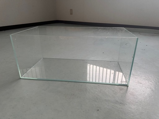 水槽 キューブガーデン