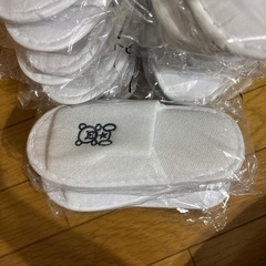 ホテル使用のスリッパ3点セットの画像