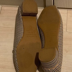 ヒールローファーの画像