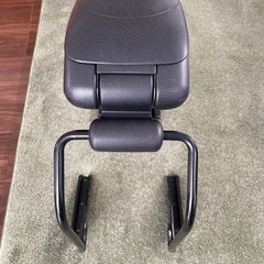 日産ジューク　純正肘掛け 収納ありの画像