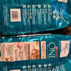 キャットフード(PurinaONEグレインフリー)１．６キロ×２袋を無料で差し上げますの画像
