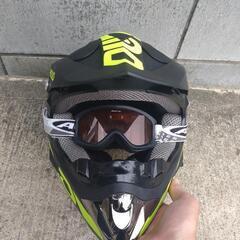子供用ｵﾌﾛｰﾄﾞﾍﾙﾒｯﾄの画像