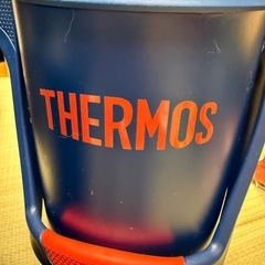 ウォーター　ジャグ　2点　氷入れとしてだけ使用　の画像