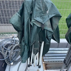 取引中　アウトドアタープテント　1