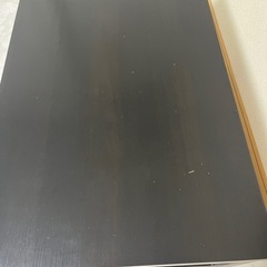 リビングテーブルの画像