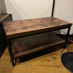 7/11まで サイドテーブル？の画像