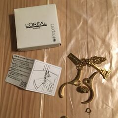 🩷 無料0円　ロレアルPARIS製手袋挟んでぶらさげるもの手袋おしゃれ小道具パーツこわれてないと思うが外れてしまったか不明の画像