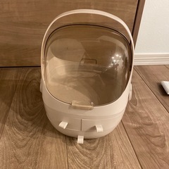 メイクボックス
