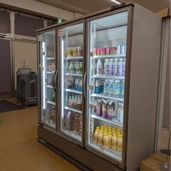 東芝 木目柄 冷蔵 リーチインショーケース 冷蔵ショーケース 冷蔵庫 冷蔵ストッカー 厨房 スーパー コンビニ RF-63XTUの画像