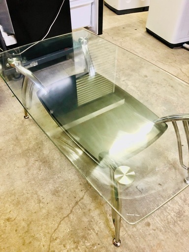 大型ガラステーブル　（株）ニトリ