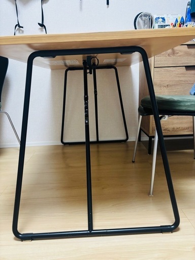 ダイニングテーブル