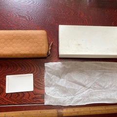 ご婦人向け財布　box21
の画像