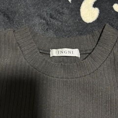 【美品】INGNI  カットソー Mの画像