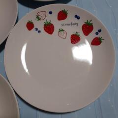 可愛いお皿🍓🌷🐰　6枚　直径19㎝×4枚　直径16.5㎝×2枚の画像