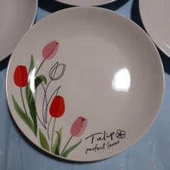 可愛いお皿🍓🌷🐰　6枚　直径19㎝×4枚　直径16.5㎝×2枚の画像