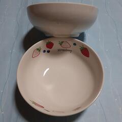 可愛い食器🍓　　直径13㎝　深さ4.5㎝の画像