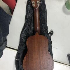 【松本市引き取り限定】Maika'i ウクレレ（ソフトケース付き）の画像