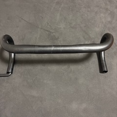 ロードバイク　ハンドルの画像