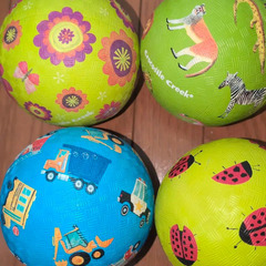 天然ゴムボール　知育玩具　４つセット♪