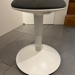 IKEA 　NILSERIK ニルスエリク　昇降チェア　の画像