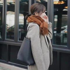 THE ROW ParkTote レザー ミディアム/ブラックの画像