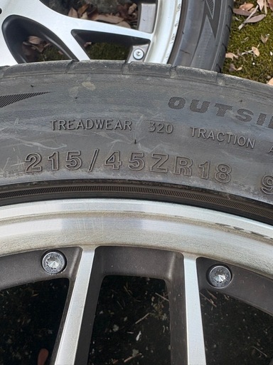 215/45R18 4本セット