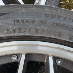 215/45R18 4本セットの画像