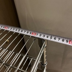 キャスター付きメタルラックの画像
