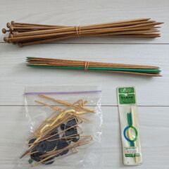 編み物ブーム★刺繍糸と色んな棒針の手芸セット★たくさん刺繍糸やかぎ編み棒などまとめ売り の画像