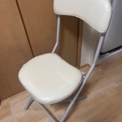 折りたたみチェアの画像