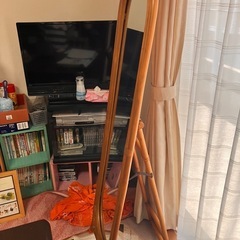【お話中です】‼️無料お譲り‼️⚠️訳ありです🙇🏻‍♀️ウッド調アーチ型スタンドミラー🪞✨の画像