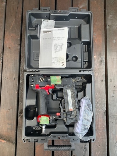 【お話し中】工具類多数出品予定！makita 高圧フロアタッカ　AT451H