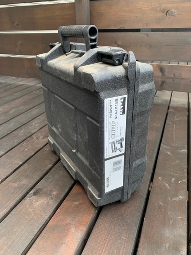 【お話し中】工具類多数出品予定！makita 高圧フロアタッカ　AT451H
