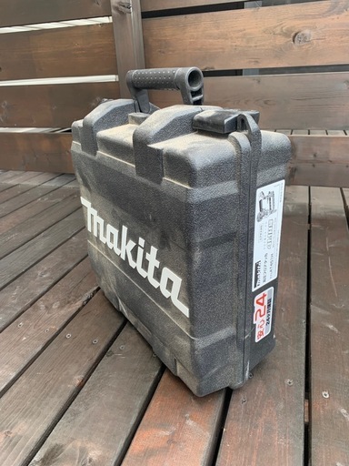 【お話し中】工具類多数出品予定！makita 高圧フロアタッカ　AT451H