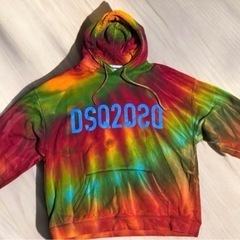 DSQUARED2パーカーの画像