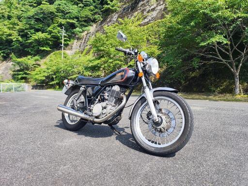 SR400 タンク　2H6 旧車 83-84 2H6 ヤマハ SR400 ガソリンタンク | バイクパーツ通販 Webike