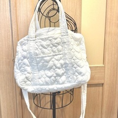 物々交換歓迎٩( ᐛ )و新品未使用ハートステッチバッグの画像