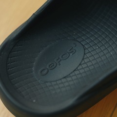 OOFOS コンフォートサンダル 27cm 黒の画像