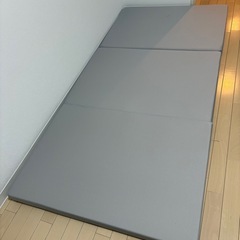 【引取者確定済】マットレス(折りたたみ/シングル)