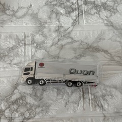 UD TRUCKS QUON クオン　1/100 UDトラックスの画像