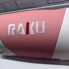 ｢新品｣RAKU ゲーミングチェア電振動ヘッドレスト の画像