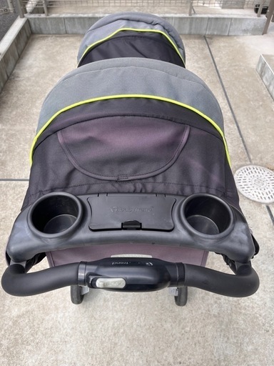 【取引中】2人乗りベビーカーBabyTrend シットアンド スタンド