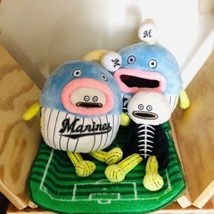 【4点】千葉ロッテ謎の魚　ぬいぐるみ＆リストバンドの画像