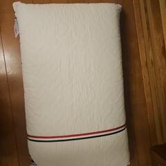 【新品】枕　まくら　ビラー　Pillow 水洗い可能　の画像
